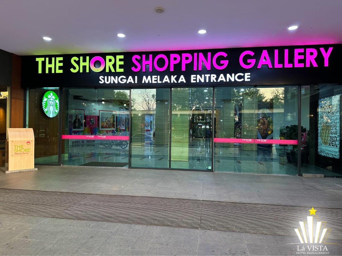 The Shore Hotel & Residences By La Vista Malacca Exterior photo