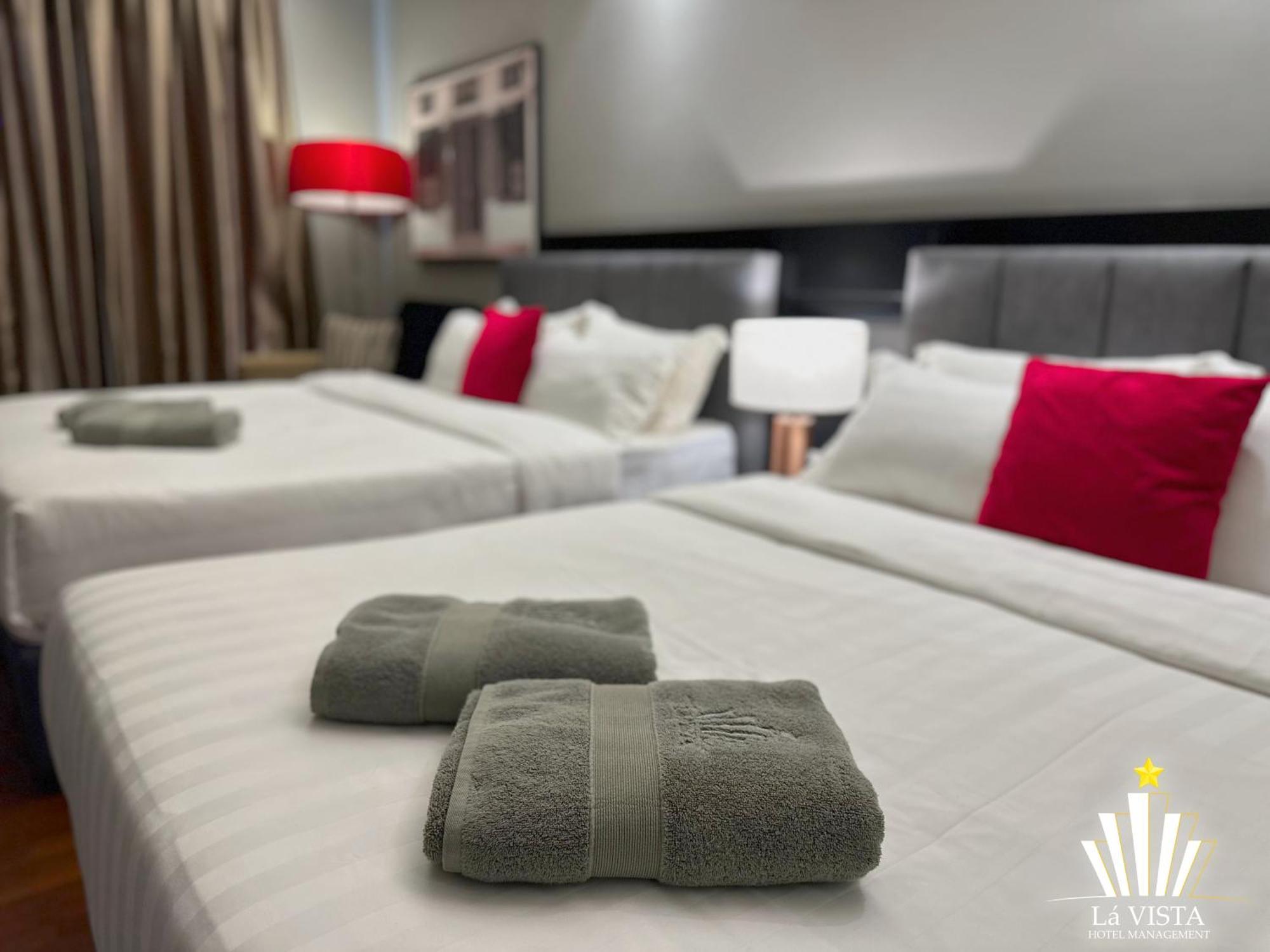 The Shore Hotel & Residences By La Vista Malacca Exterior photo